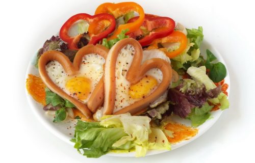 Peppers and Eggs Made into Hearts | Scarsdale Diet | DIETSiTRIED